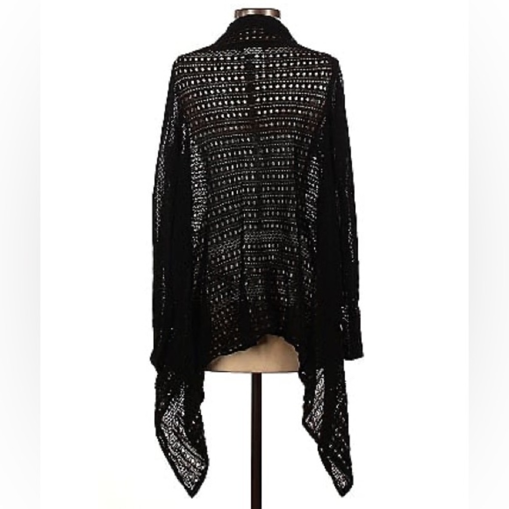 BCBGMAXAZRIA
LAYLA POINTELLE WRAP CARDIGAN CATEGORY
Sweaters (Knitwear) - Picture 8 of 11